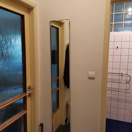 Cozy Studio In The City Centre Near Train Station Bratislava Buitenkant foto